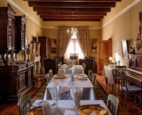 Lord Carnarvon Guesthouse Bagian luar foto